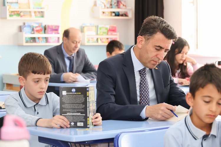 Vali Aygöl’den okul ziyareti