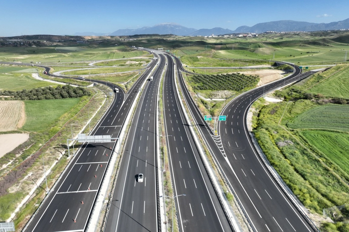 6 şeritli Aydın-Denizli Otoyolu yarın açılıyor… 163 km’lik yol 55 dakikada geçilecek