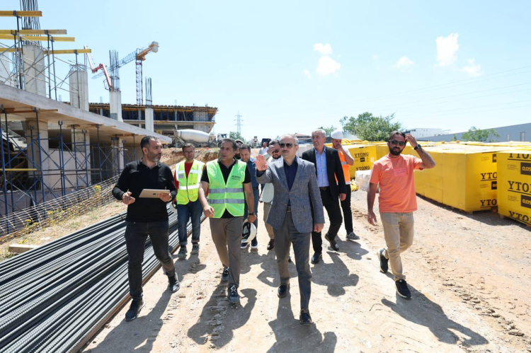 Kocaeli Çayırova’nın eğitim ve spor merkezi yükseliyor