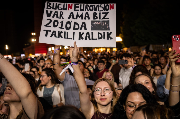 maNga, Erdek’te 19 Mayıs coşkusunu dinleyici rekoruyla taçlandırdı!