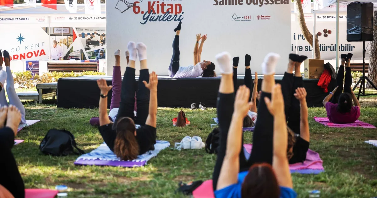 İzmir Bornova’da kitapların ışığında renkli şölen