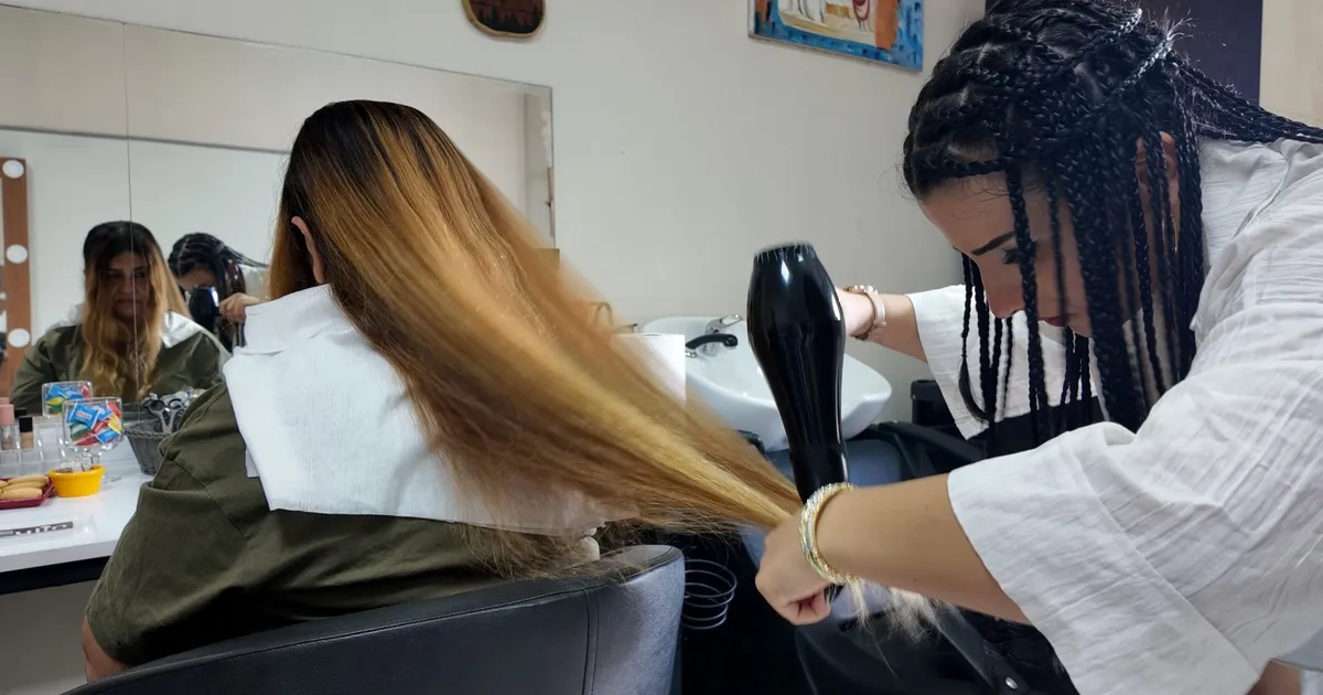 Kocaeli’de en özel kuaförler yeteneklerini anneleriyle paylaştı