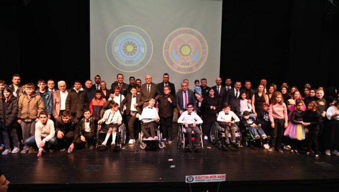 BOZÜYÜK’TE 3 ARALIK DÜNYA ENGELLİLER GÜNÜ’NDE FARKINDALIK PROGRAMI