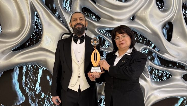 Yılın Barış İnsanı Ödülü Dünyaca Ünlü Yazar Akif Manaf’ın